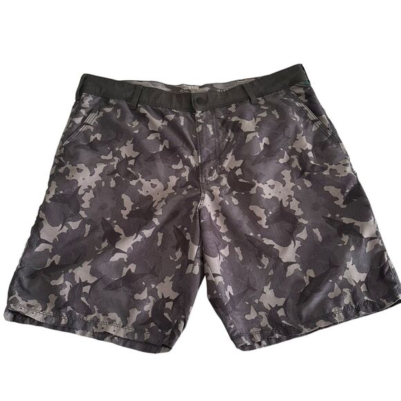 G. H. Bass & Co. Board Shorts Men's Size 38 Black/Gray Camo Sharks Fishing Surf - Picture 1 of 4